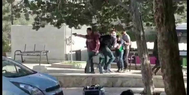 Ισραηλινοί πράκτορες απαγάγουν Παλαιστίνιο φοιτητή – Βίντεο